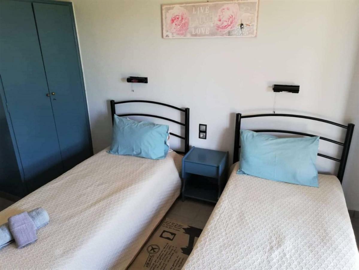 Issos Apartments アギオス・ゲオルギオス エクステリア 写真